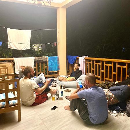 Westay @ Chillax House-ガパリ エクステリア 写真
